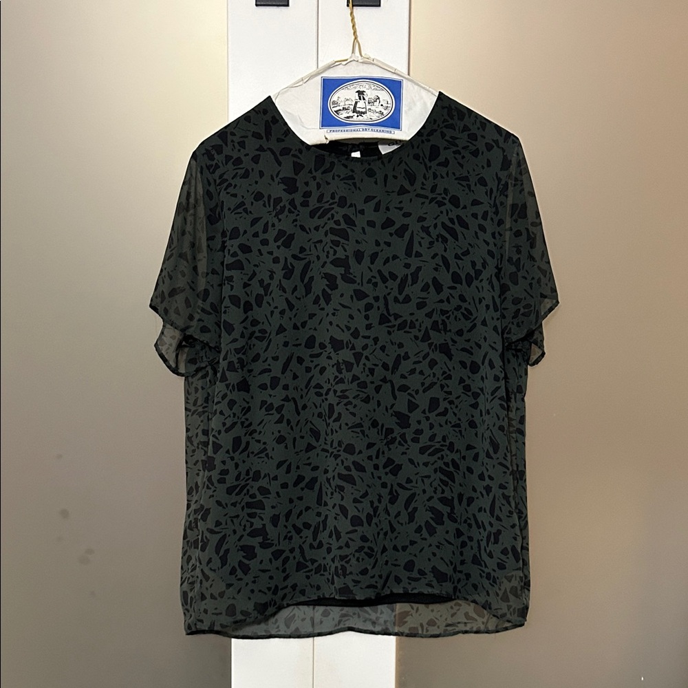 Gilli Green Sheer Animal Print Blouse